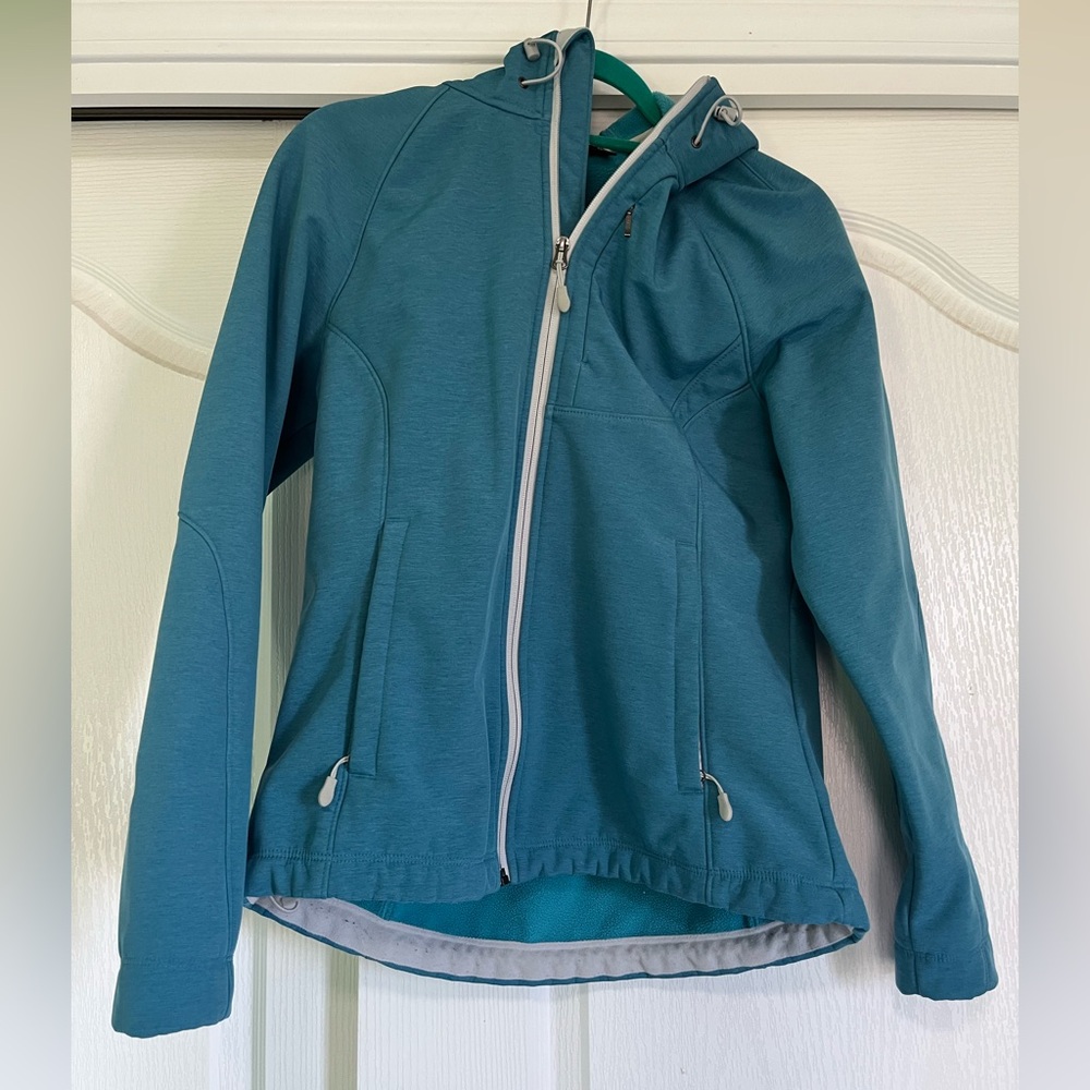 Water resistance blue full zip Kirkland jacket